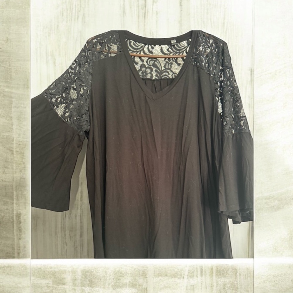 Elegant Black Lace Knit Bell Sleeve Women's Top size 3x